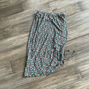 🟢$1 add-on item🟢 Women’s pencil Skirt Medium